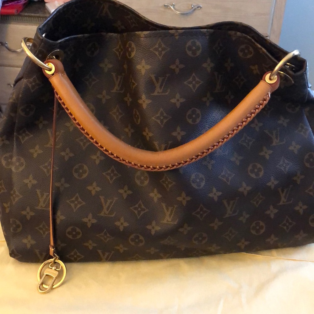 Louis Vuitton Artsy